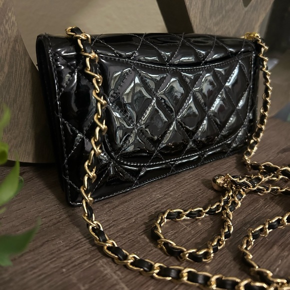 🔱🖤Chanel Quilted Patent Wallet on a Chain Crossbody Matelasse WOC Style - Picture 7 of 10